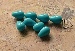 Vintage Turquoise Lucite Beads Teardrops Pear Shape