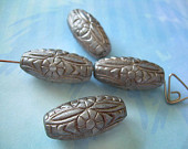 Showy Vintage Lucite Beads Silver Grey 4 Carved Designs